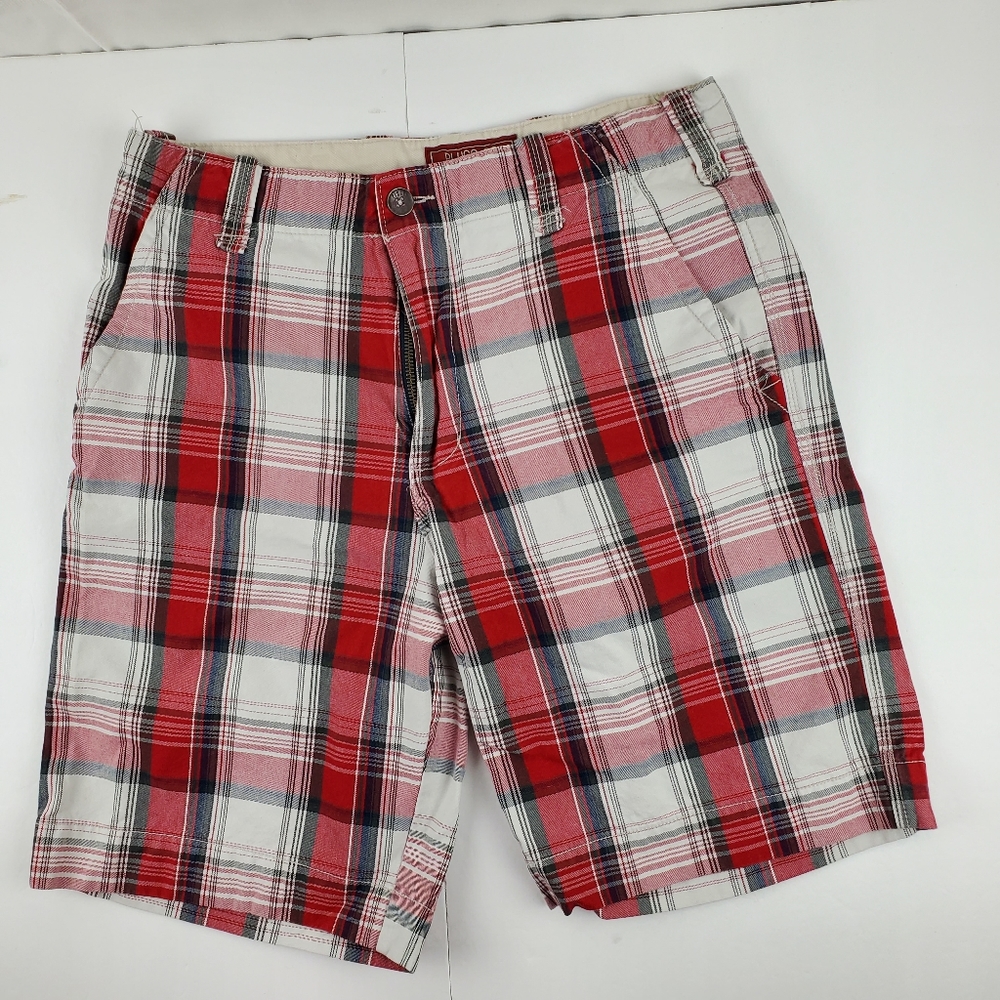 Plugged Clothing men's cotton plaid shorts size 32